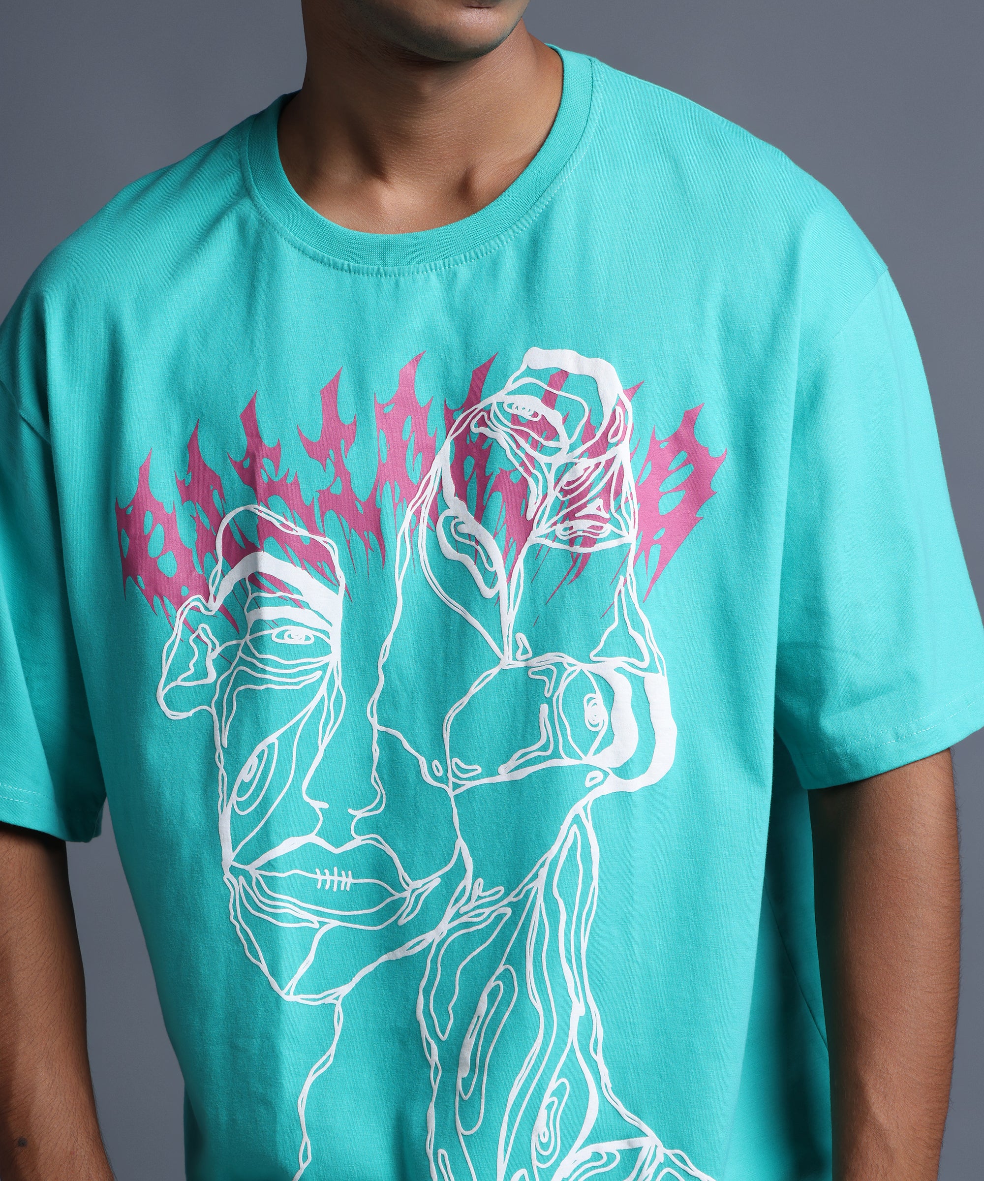 DISTORTED OVERSIZED T-SHIRT