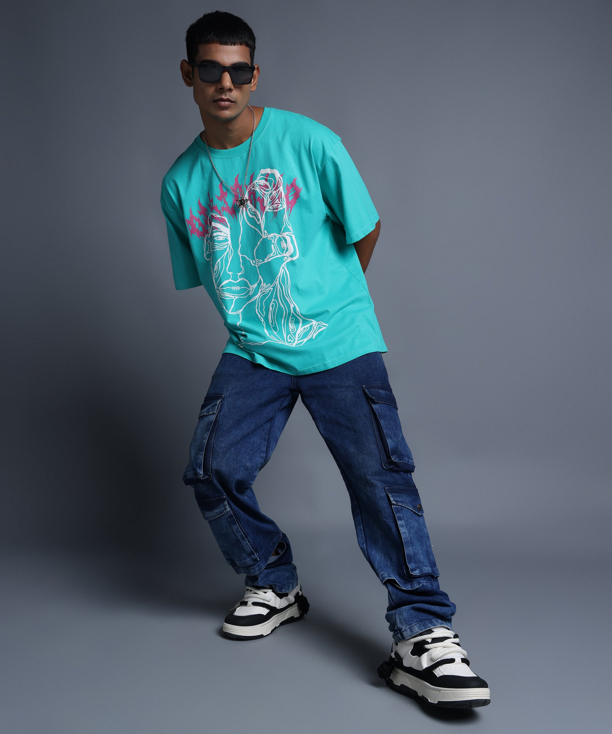 DISTORTED OVERSIZED T-SHIRT