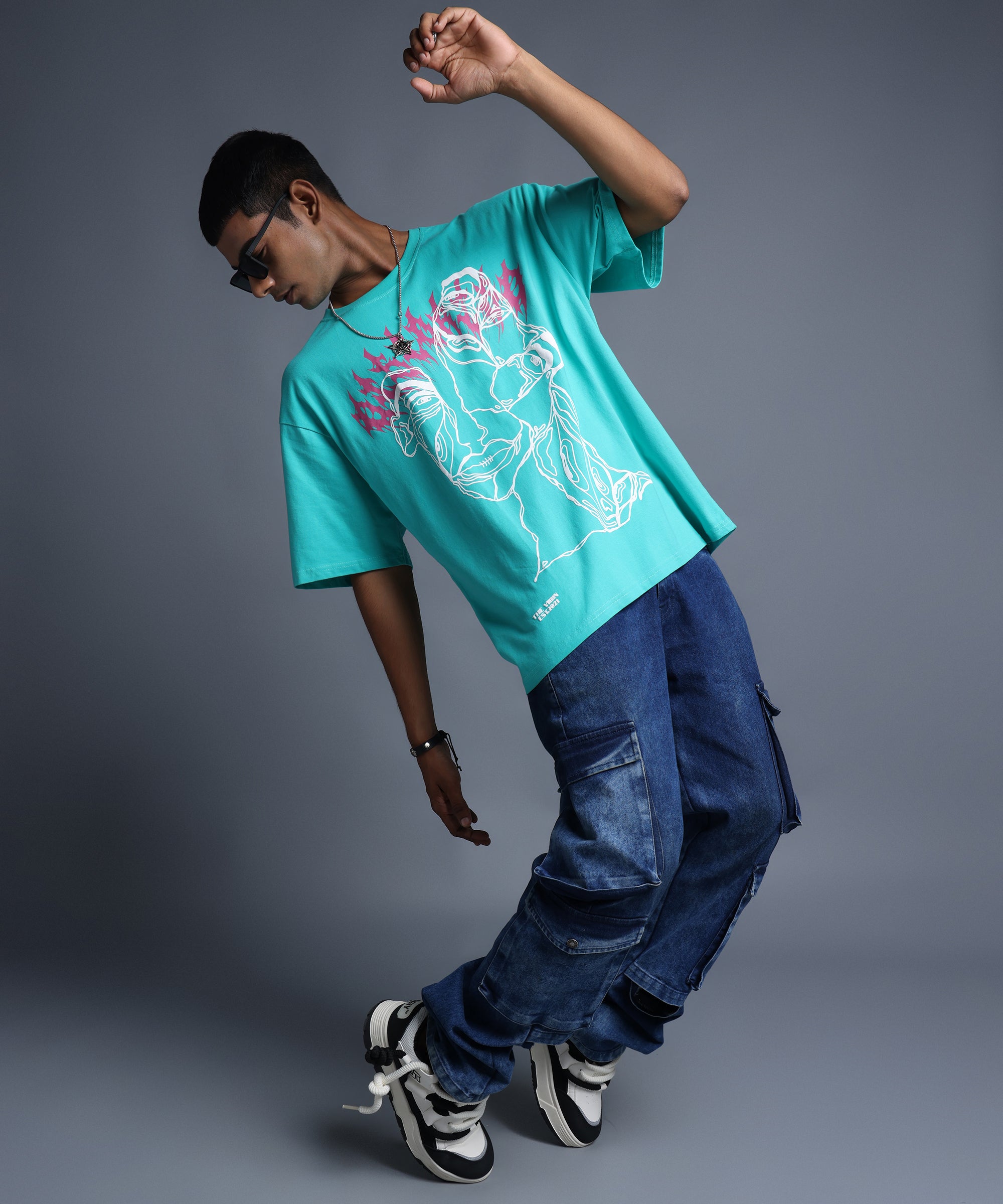 DISTORTED OVERSIZED T-SHIRT