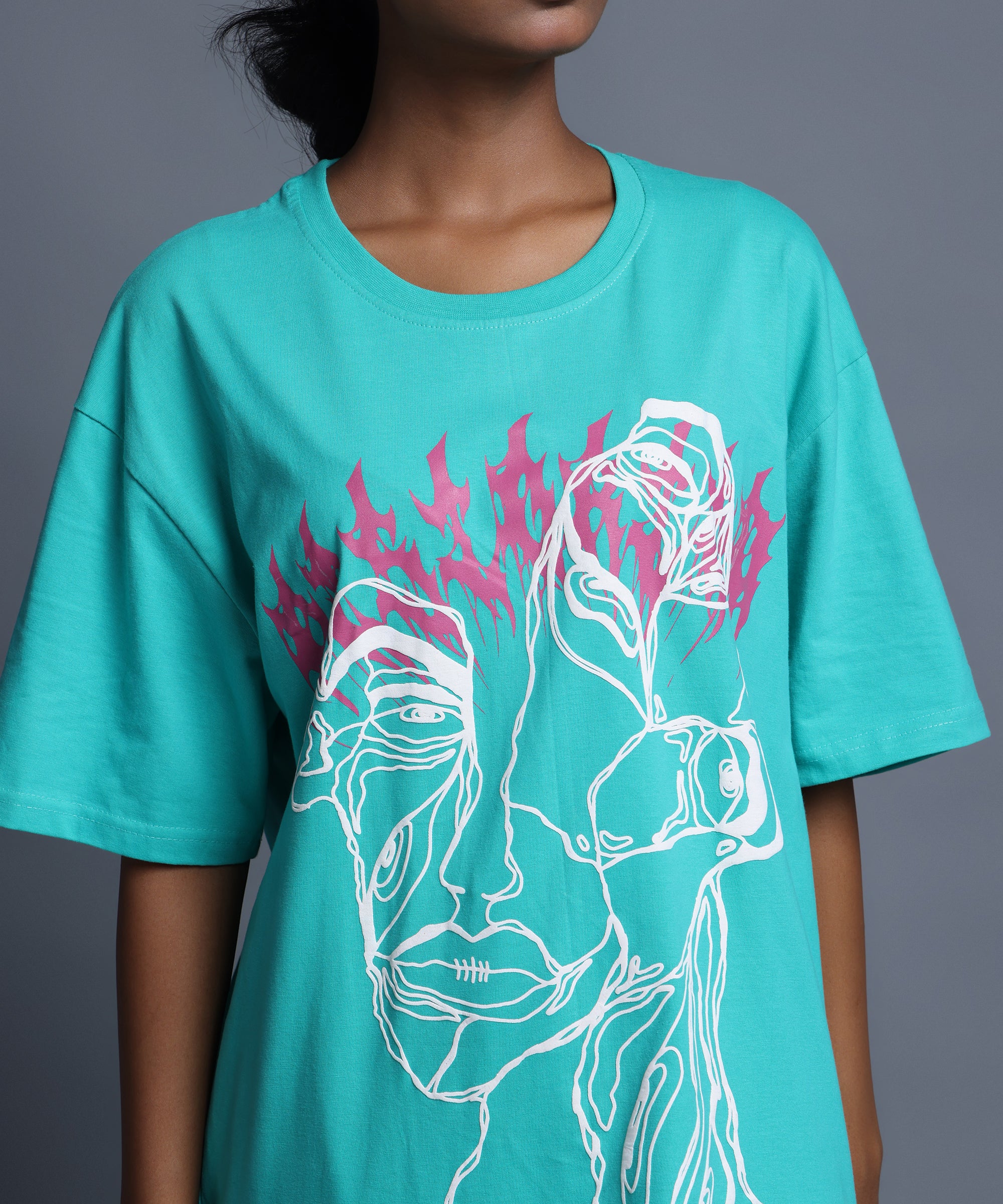 DISTORTED OVERSIZED T-SHIRT