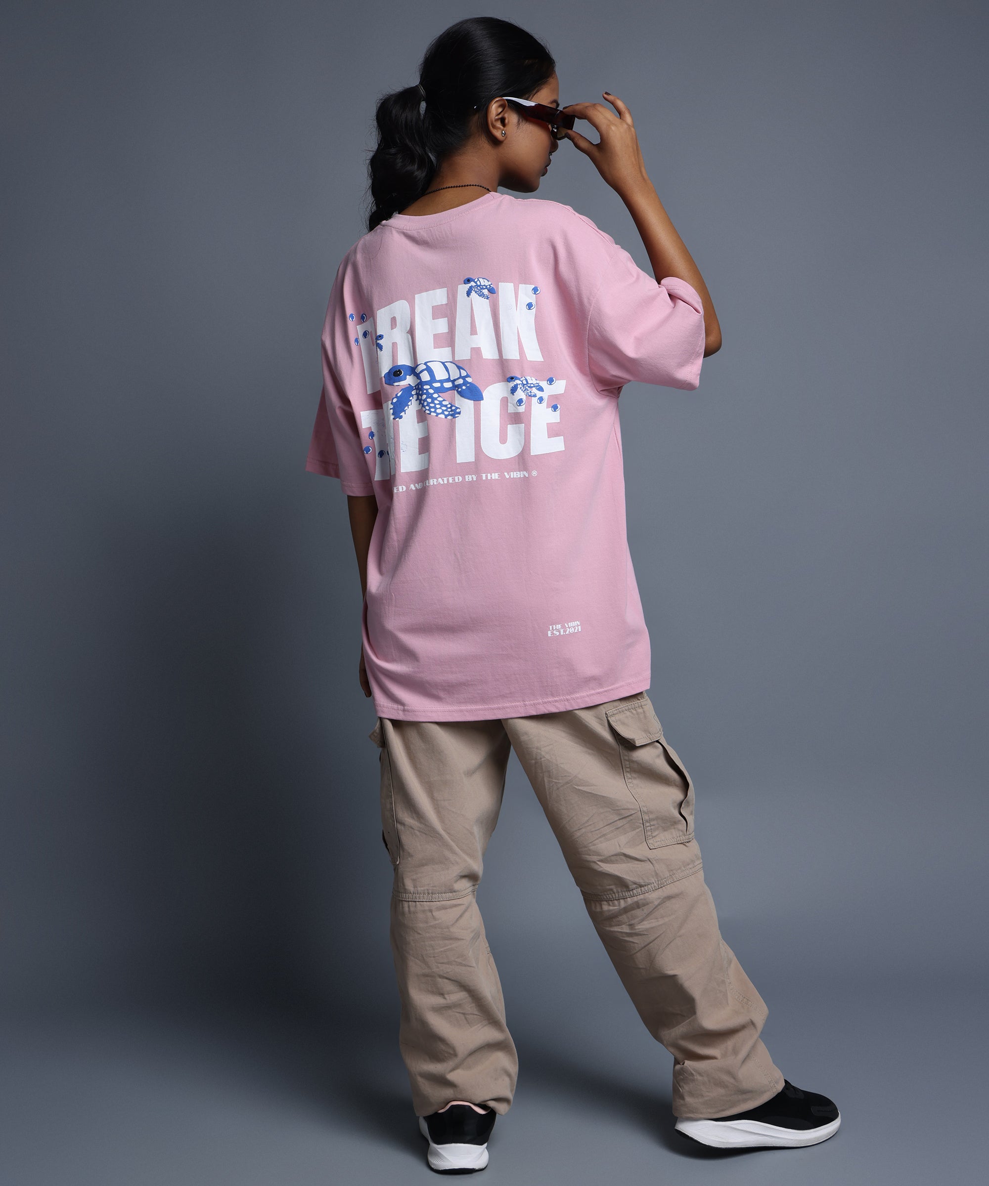 BREAK THE ICE OVERSIZED T-SHIRT