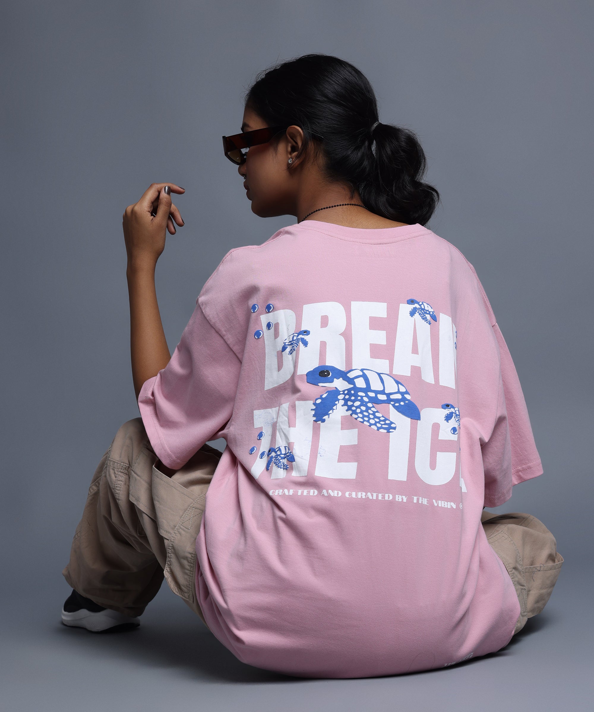 BREAK THE ICE OVERSIZED T-SHIRT
