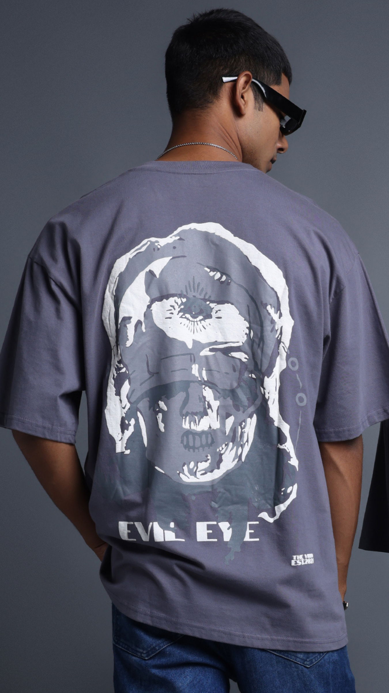 EVIL EYE OVERSIZED T-SHIRT - GREY