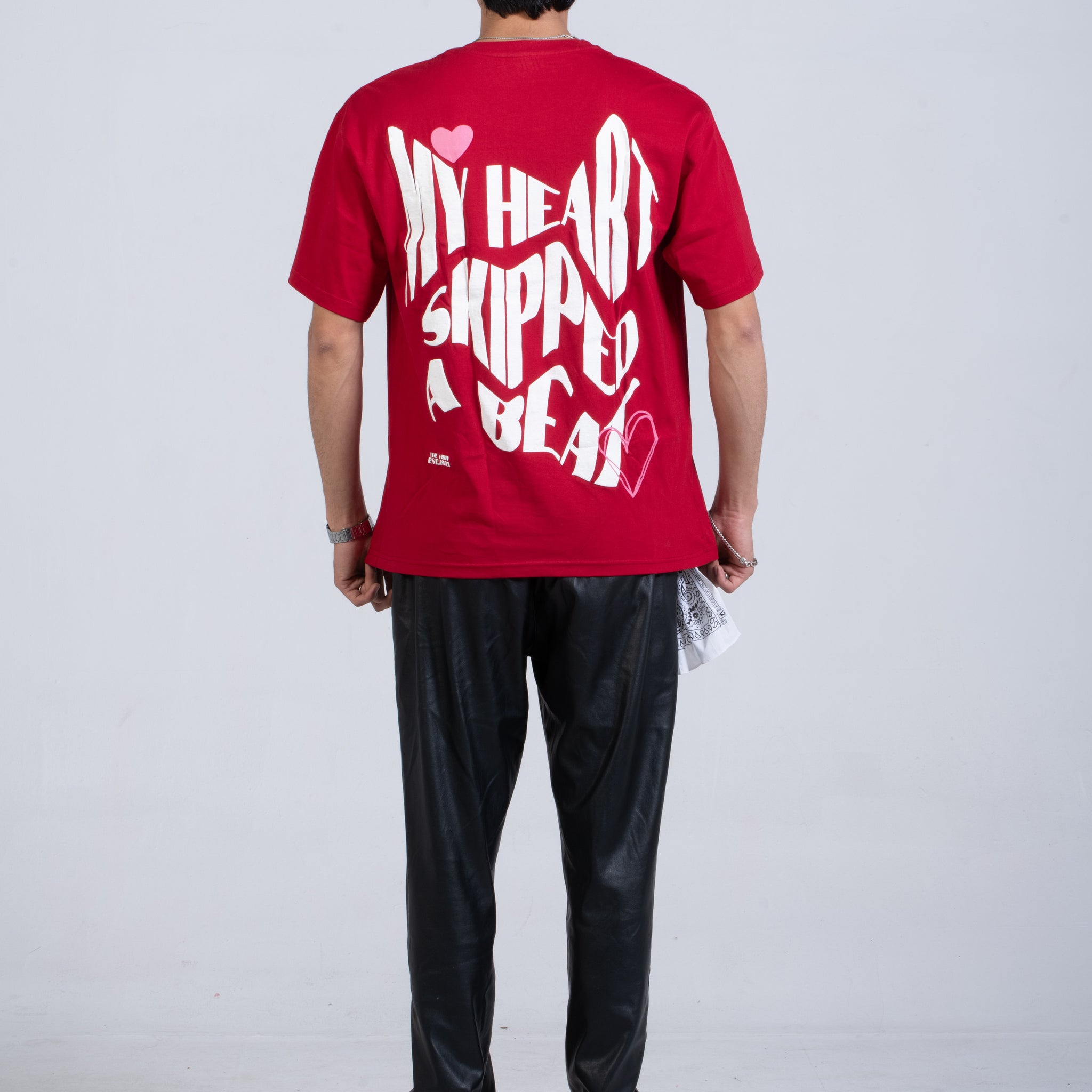 MY HEART SKIPED A BEAT OVERSIZED T-SHIRT - RED