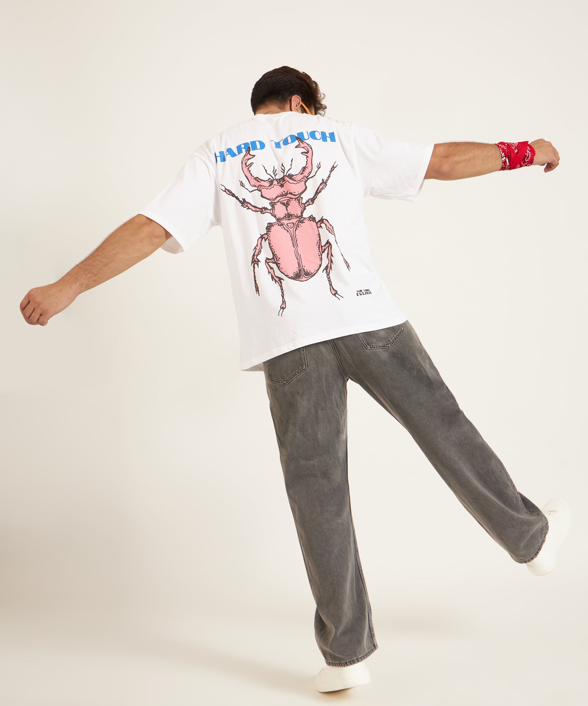 HARD TOUCH OVERSIZED T-SHIRT